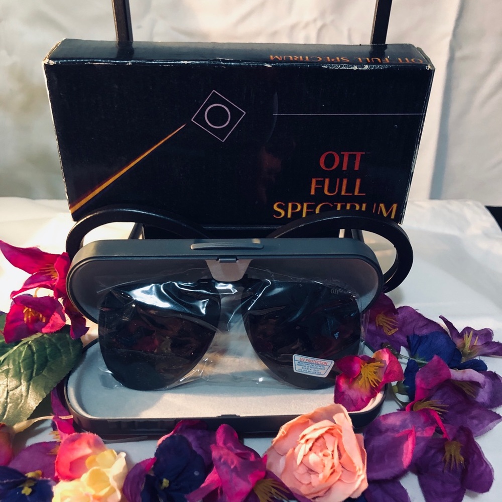 OTT Full Spectrum Black Men’s Aviator Sunglasses